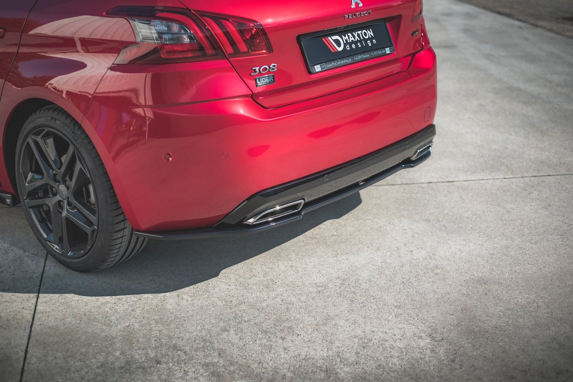 Mittlerer Diffusor Heck Ansatz für Peugeot 308 GT Mk2 Facelift schwarz matt