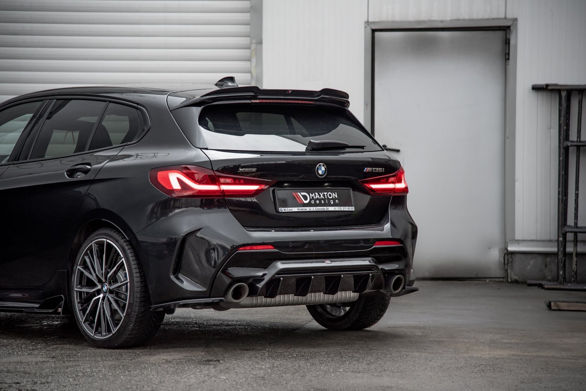 Diffusor Heck Ansatz V.1 für BMW 1er F40 M-Paket/ M135i schwarz Hochglanz