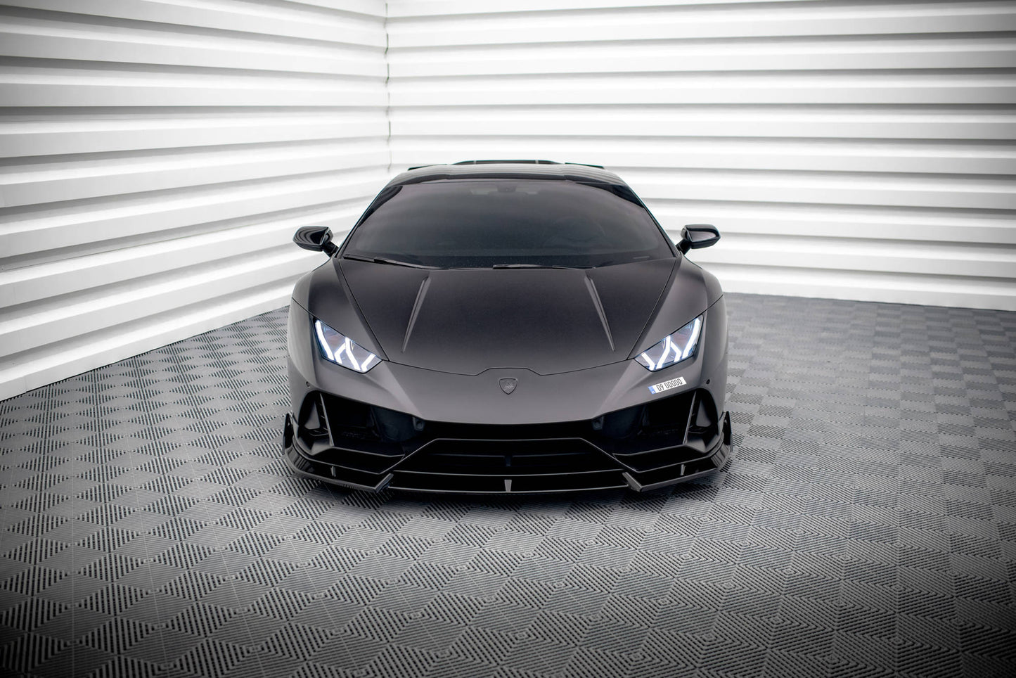 Front Ansatz für Lamborghini Huracan EVO schwarz Hochglanz