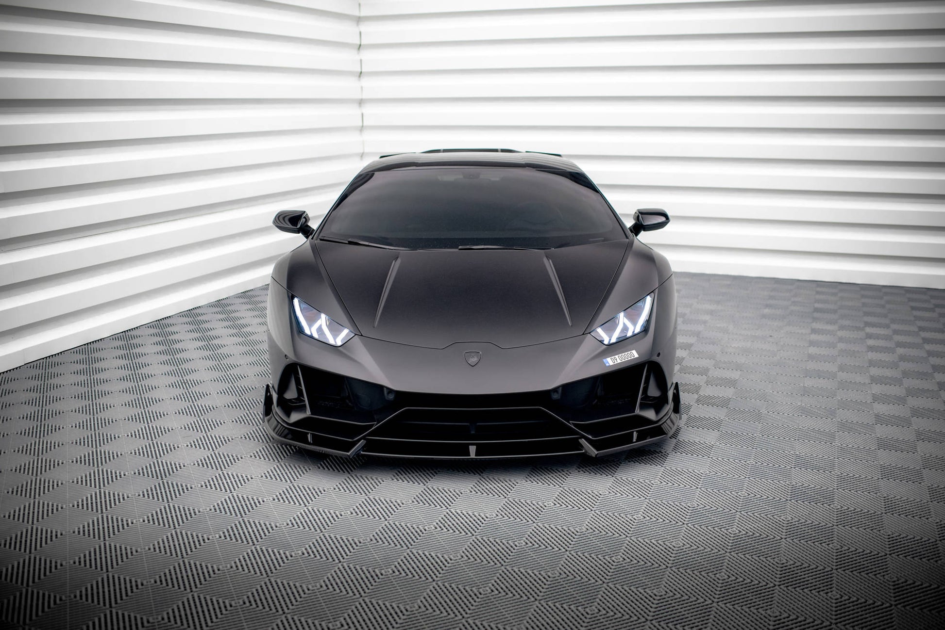 Front Ansatz für Lamborghini Huracan EVO schwarz Hochglanz
