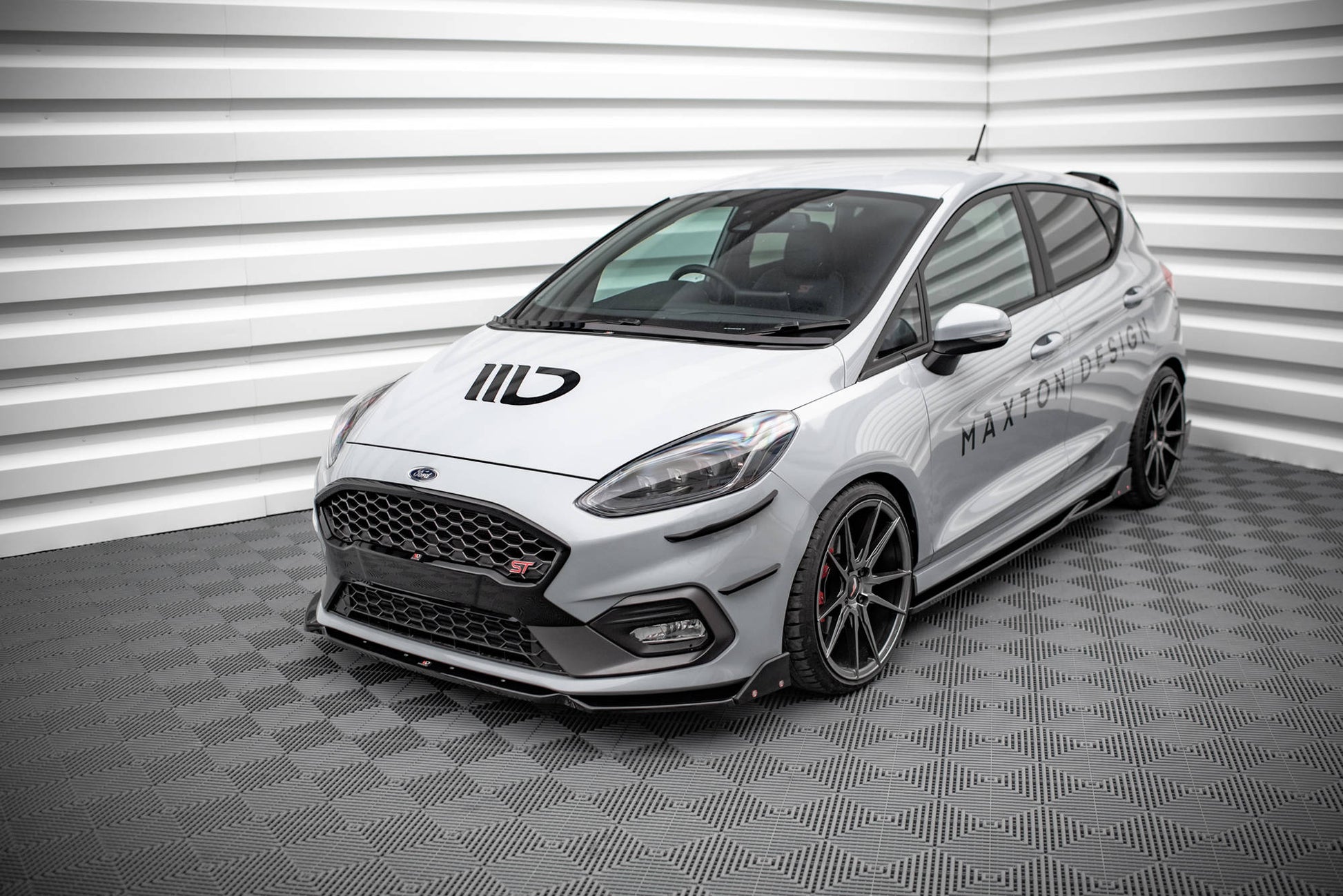 Verlängerung motorhaube Ford Fiesta Standard/ ST-Line/ ST schwarz matt