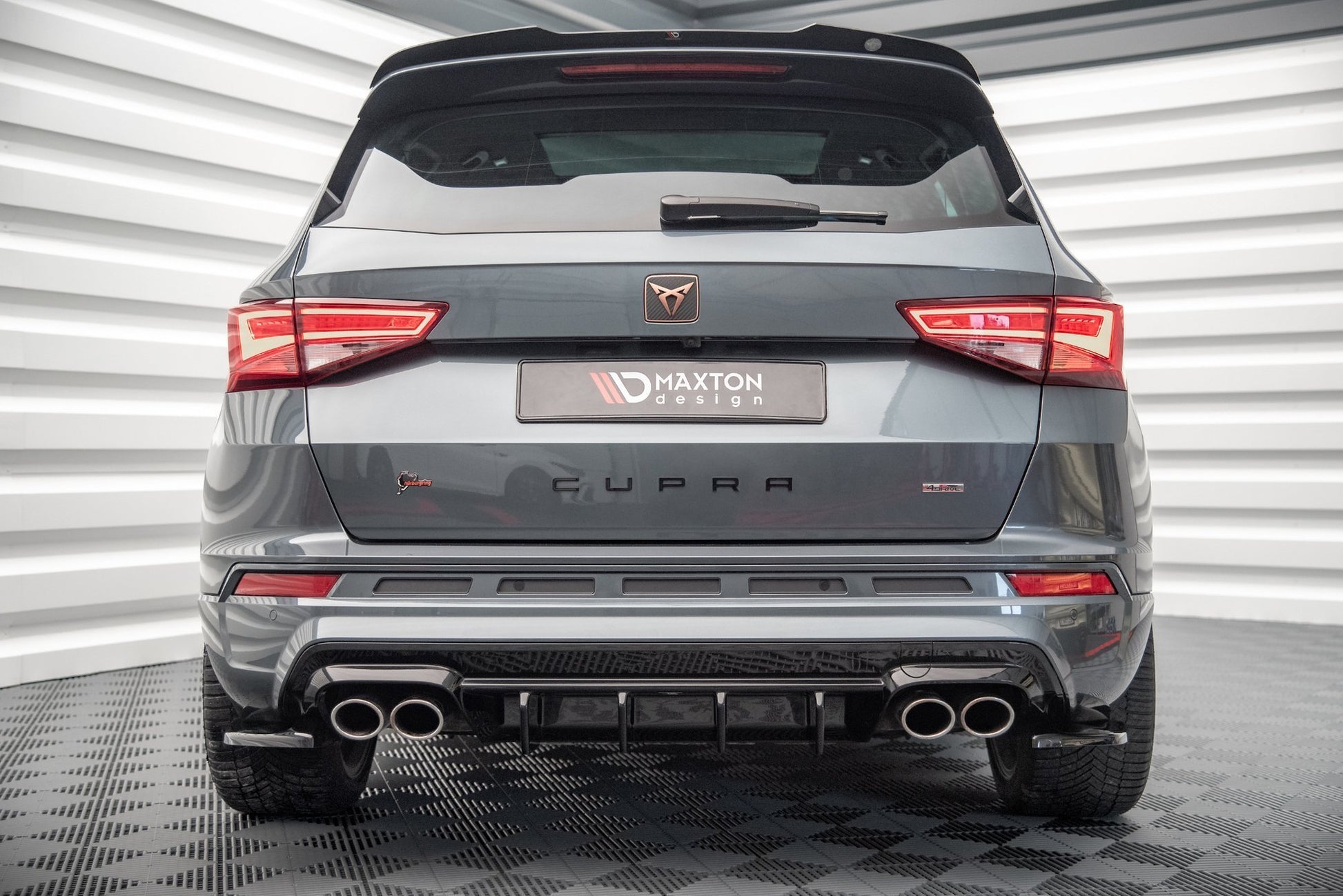 Diffusor Heck Ansatz für Cupra Ateca schwarz Hochglanz