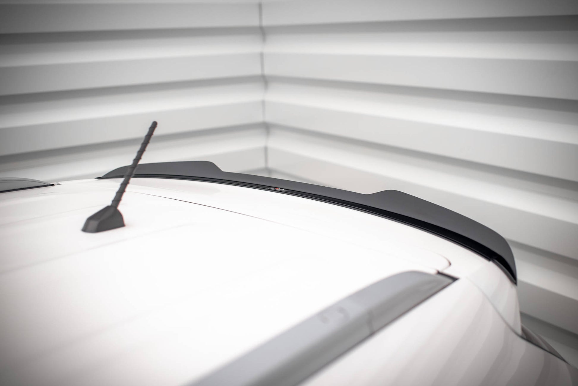 Spoiler CAP für Hyundai ix35 Mk1 schwarz Hochglanz