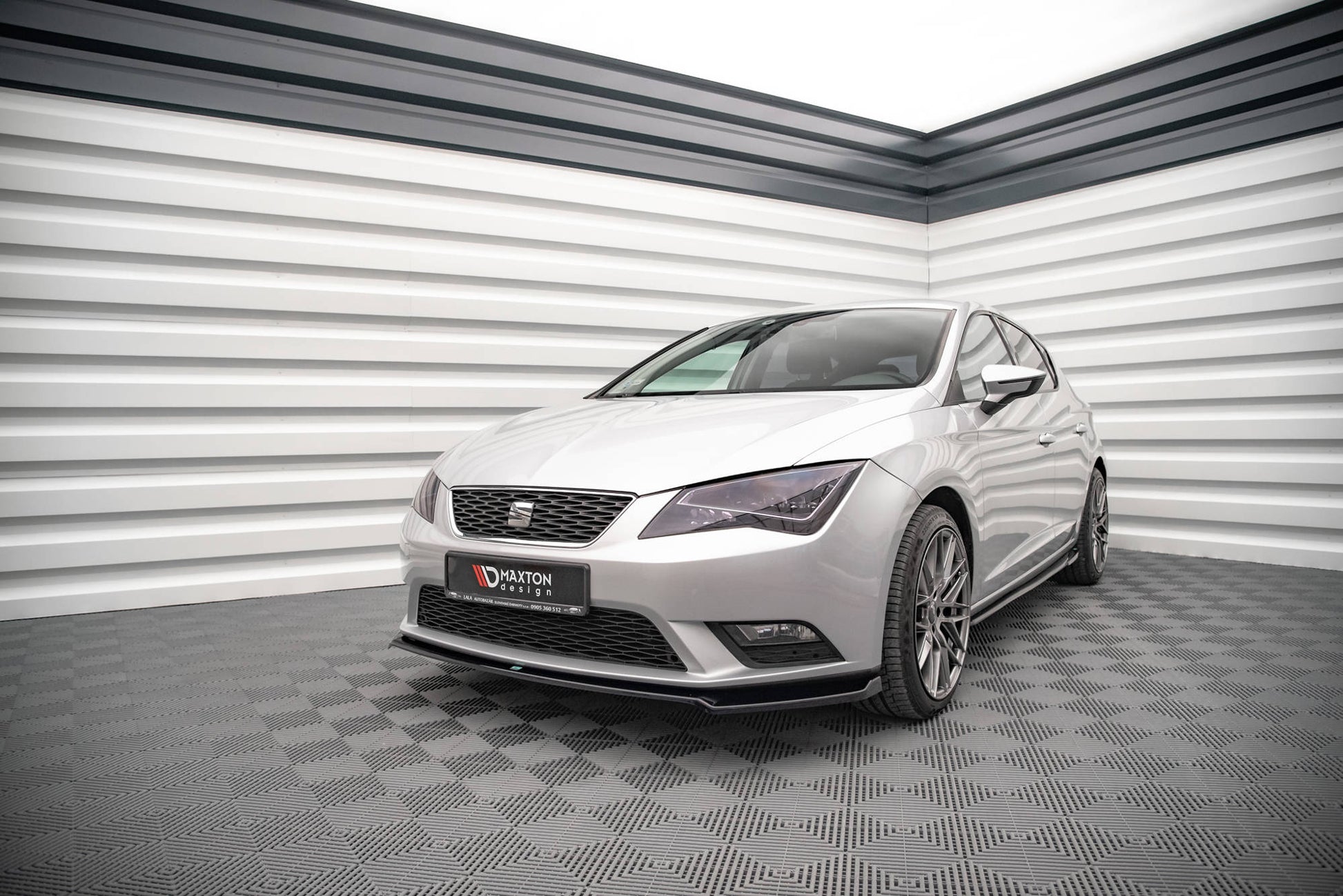 Front Ansatz V.2 für Seat Leon Mk3 schwarz matt