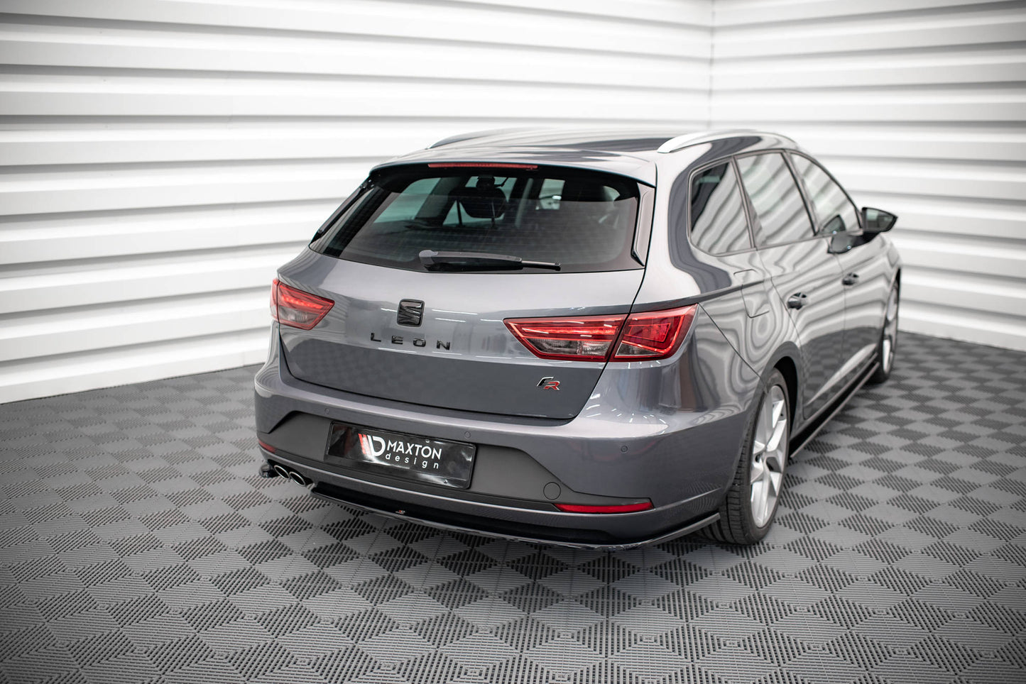 Heck Ansatz Flaps Diffusor V.1 für Seat Leon FR Sportstourer Mk3 schwarz matt
