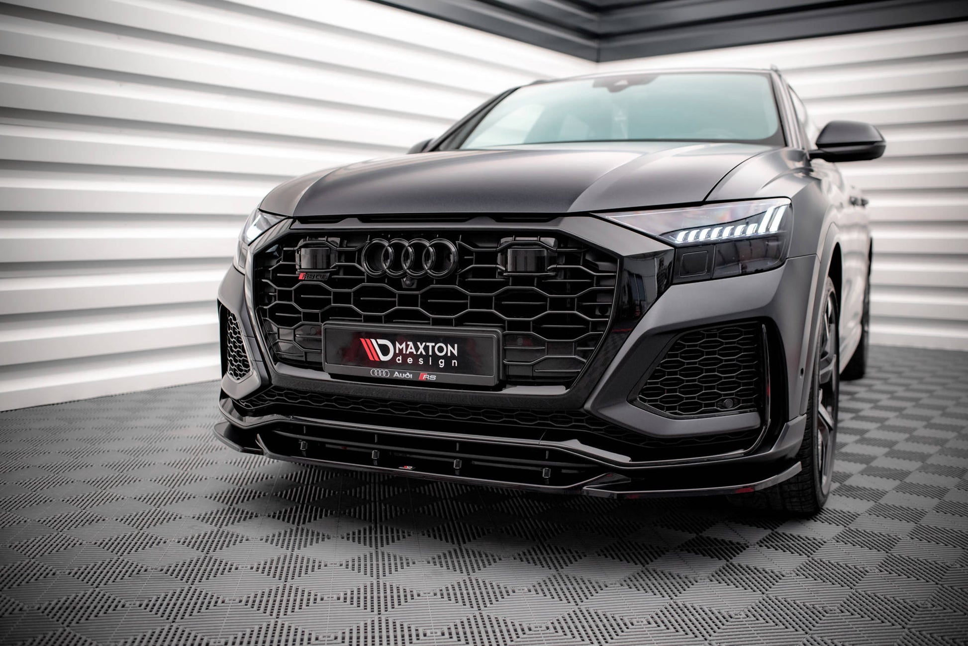 Front Ansatz V.2 für Audi RSQ8 Mk1 Carbon Look