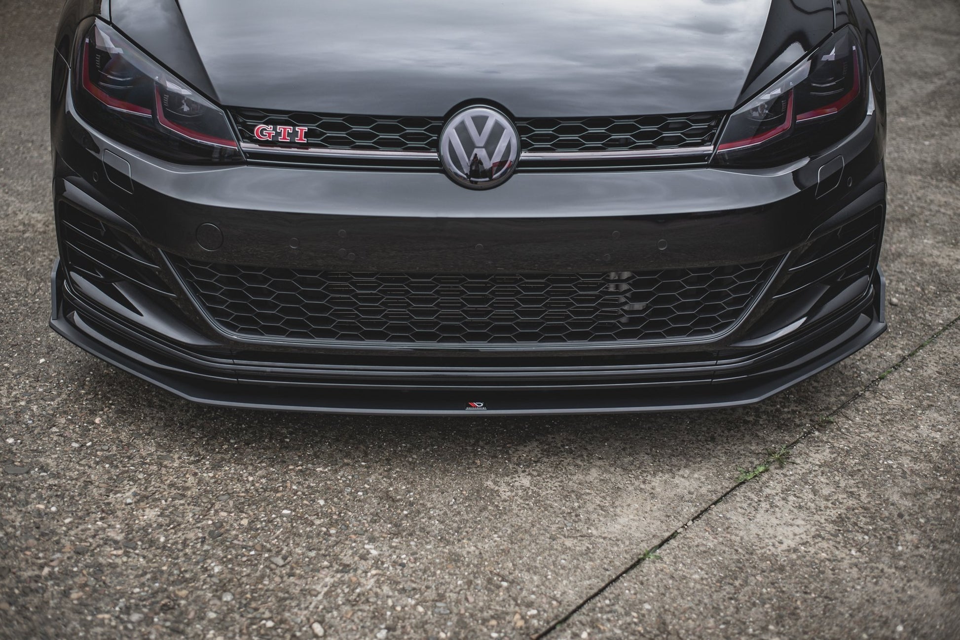 Robuste Racing Front Ansatz für VW Golf 7 GTI TCR