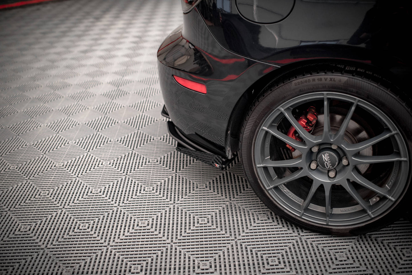 Street Pro Heck Ansatz Flaps Diffusor +Flaps für Mazda 3 MPS Mk1 schwarz Hochglanz