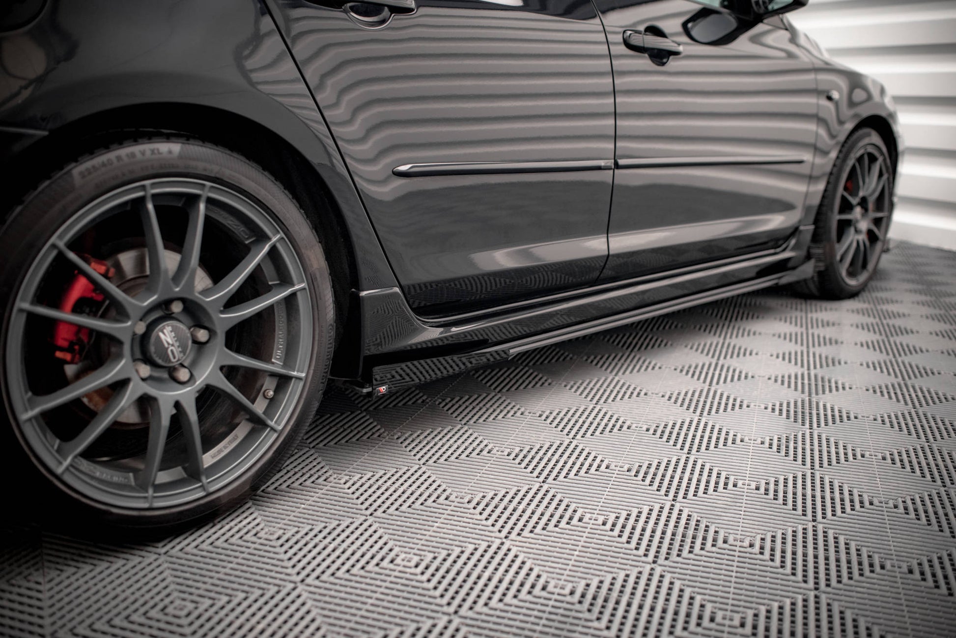 Street Pro Seitenschweller Ansatz für + Flaps Mazda 3 MPS Mk1 schwarz Hochglanz
