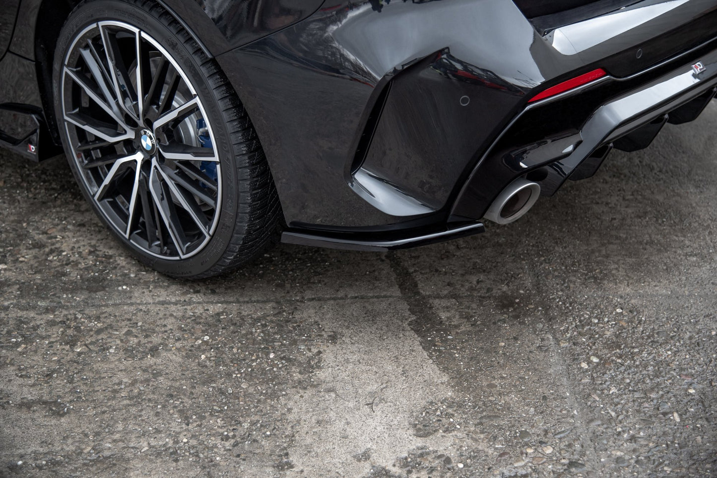 Heck Ansatz Flaps Diffusor V.3 für BMW 1er F40 M-Paket/ M135i schwarz matt