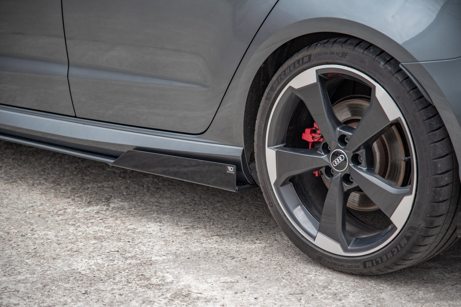 Side Flaps Audi RS3 8V Sportback schwarz Hochglanz