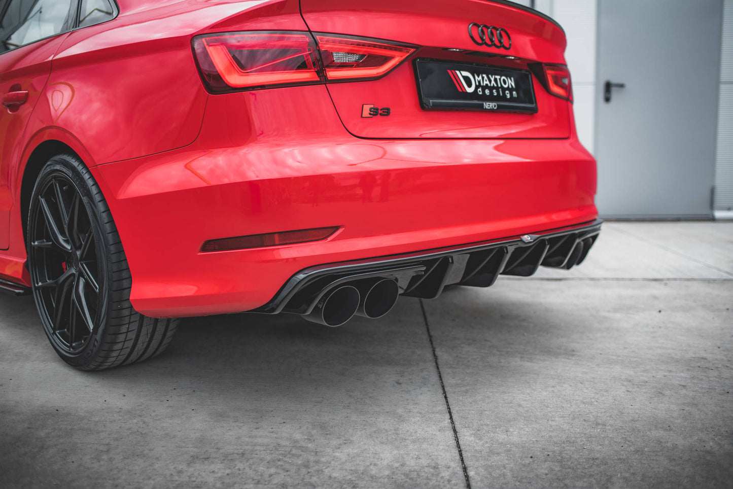 Diffusor Heck Ansatz für Audi S3 Limousine 8V schwarz Hochglanz