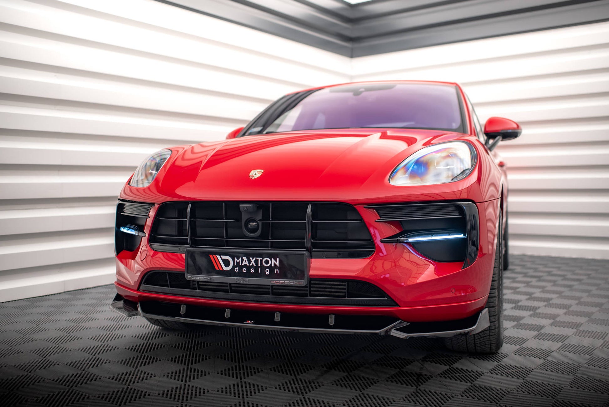 Front Ansatz V.1 für Porsche Macan Mk1 Facelift schwarz Hochglanz