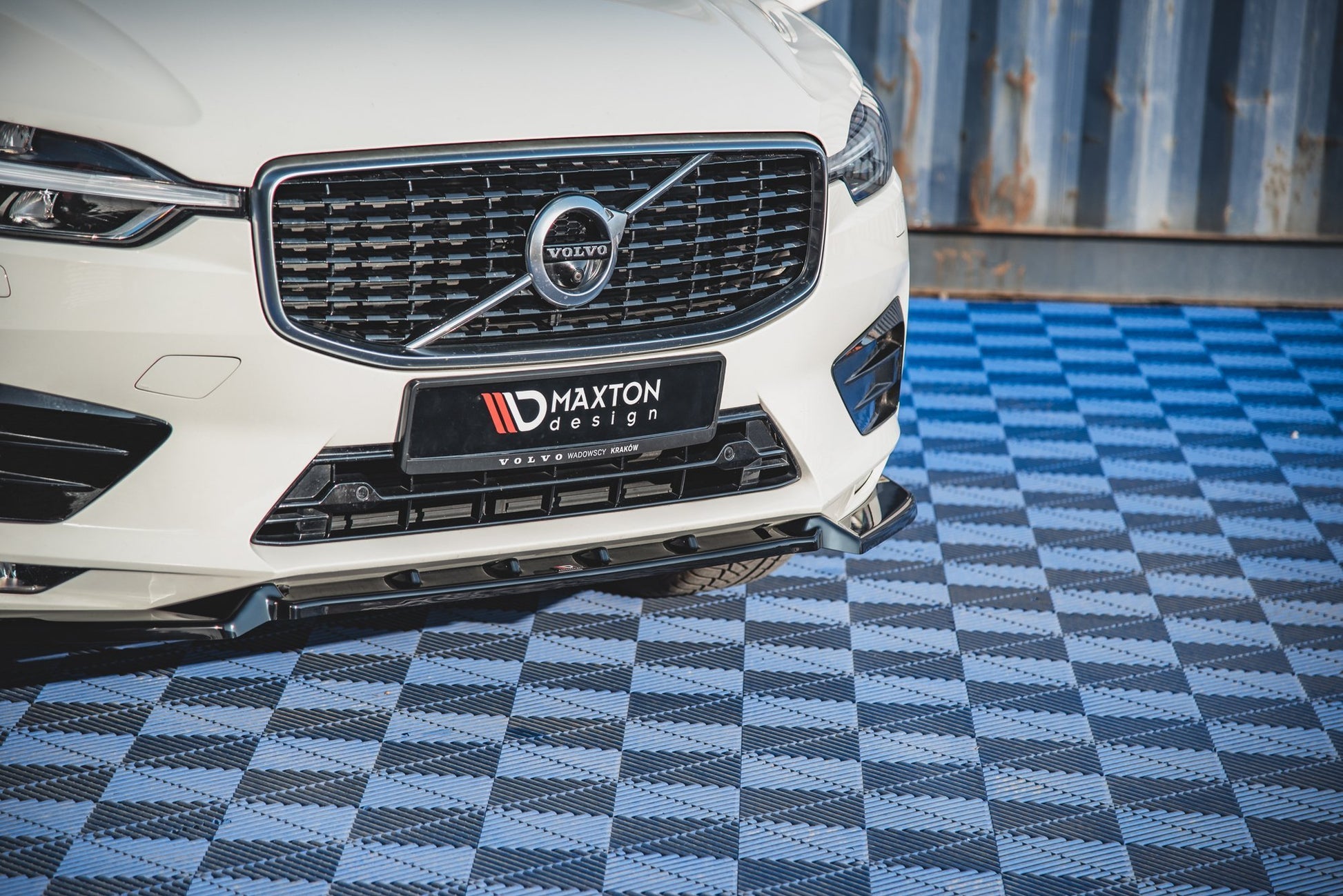 Front Ansatz V.2 für Volvo XC60 Mk2 R-Design schwarz matt