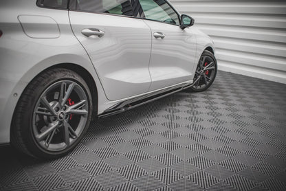 Seitenschweller Ansatz für Audi S3 / A3 S-Line 8Y schwarz Hochglanz