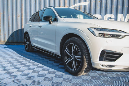 Seitenschweller Ansatz für Volvo XC60 Mk2 R-Design schwarz Hochglanz