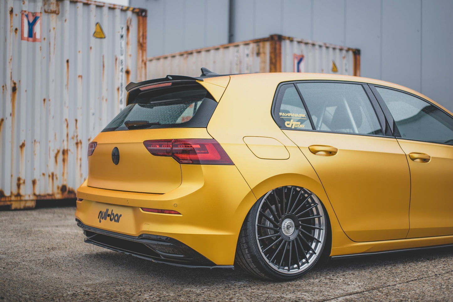 Spoiler CAP V.1 für VW Golf 8 schwarz matt