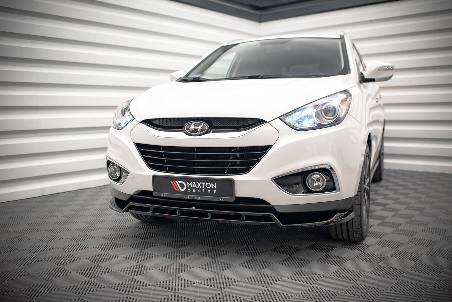 Front Ansatz für Hyundai ix35 Mk1 schwarz Hochglanz
