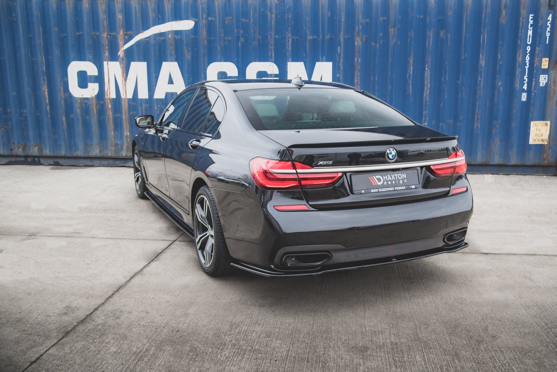 Spoiler CAP für BMW 7 M-Paket G11 schwarz Hochglanz