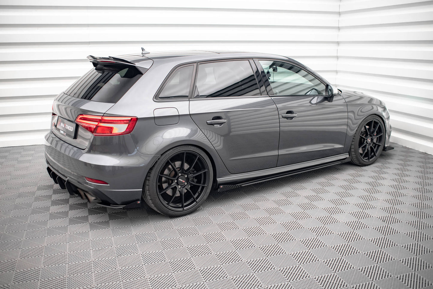 Street Pro Seitenschweller Ansatz für + Flaps Audi S3 Sportback 8V Facelift schwarz Hochglanz