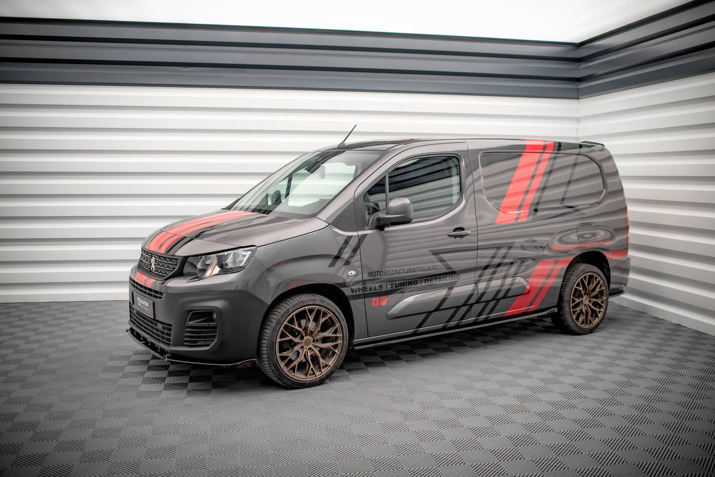Seitenschweller Ansatz für Peugeot Partner Maxi Mk3 schwarz Hochglanz