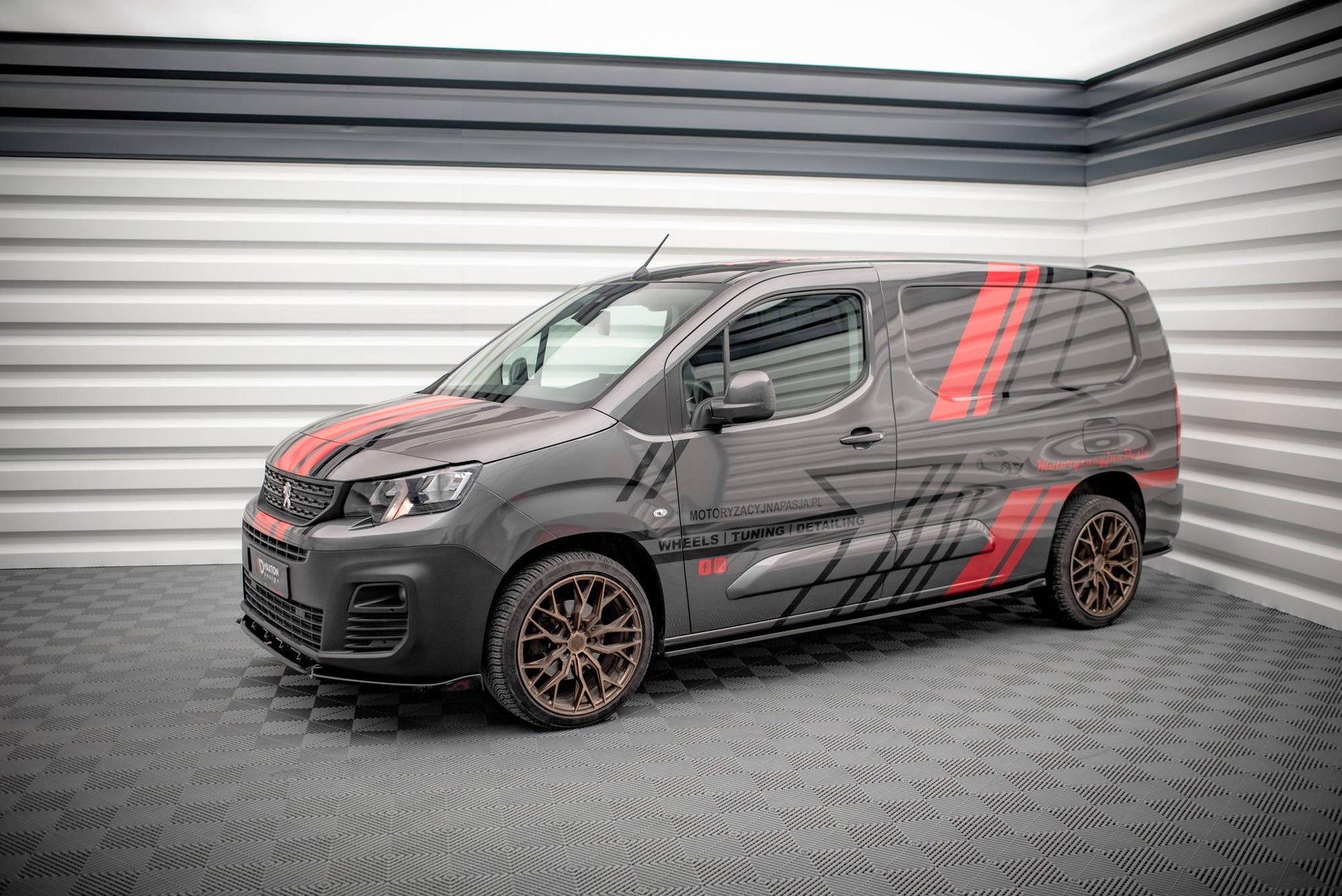Seitenschweller Ansatz für Peugeot Partner Maxi Mk3 schwarz matt