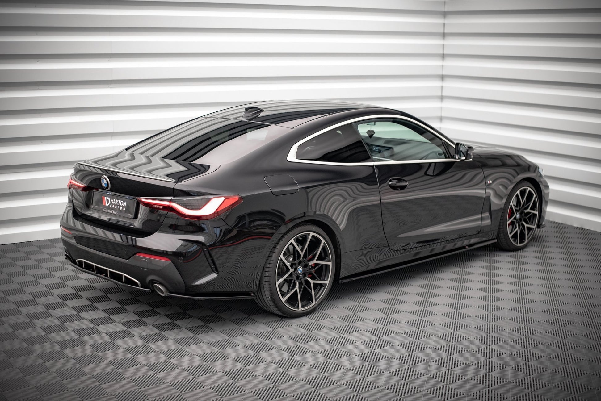 Heck Ansatz Flaps Diffusor V.1 für BMW 4er M-Paket G22 schwarz matt