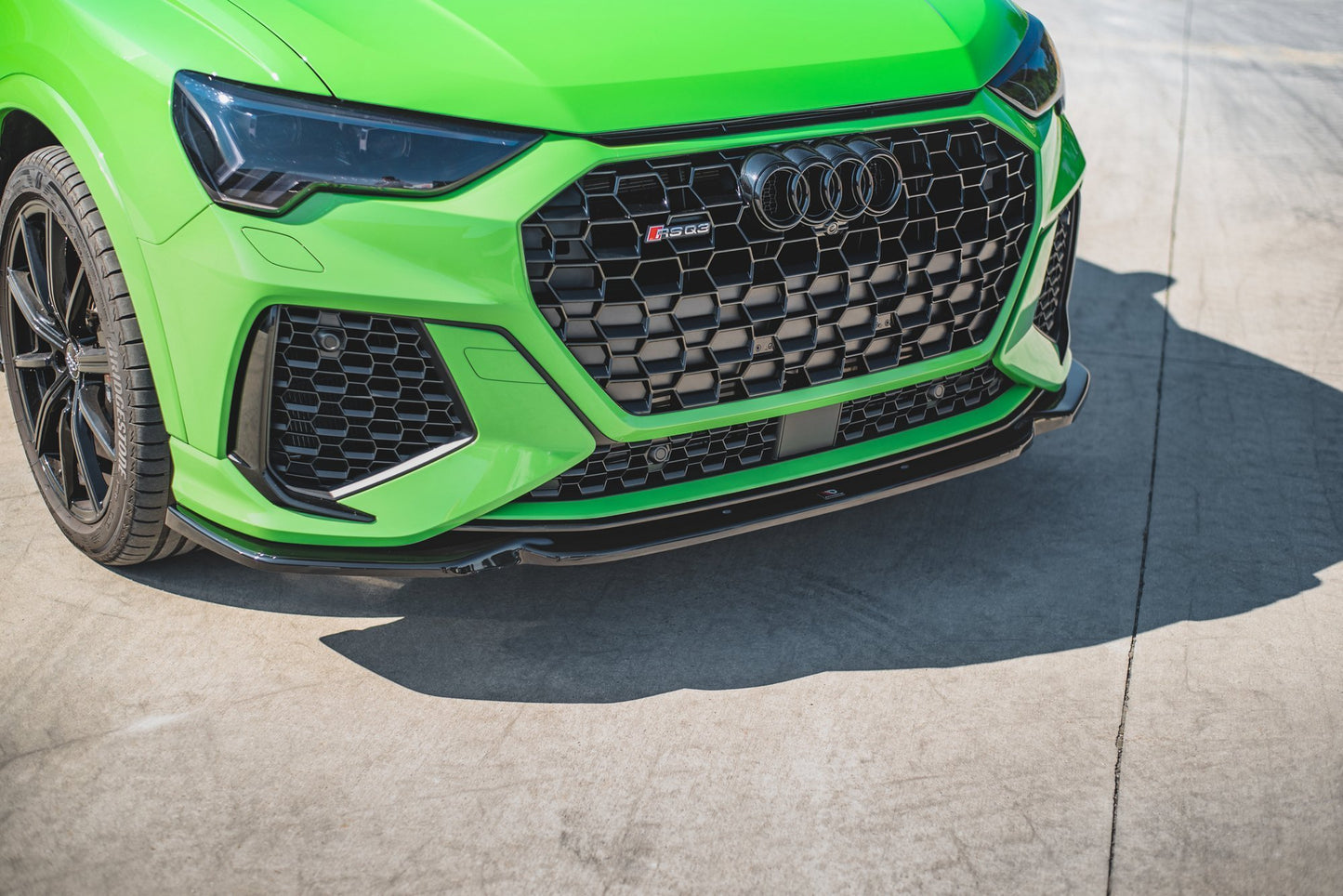 Front Ansatz V.1 für Audi RSQ3 F3 schwarz Hochglanz