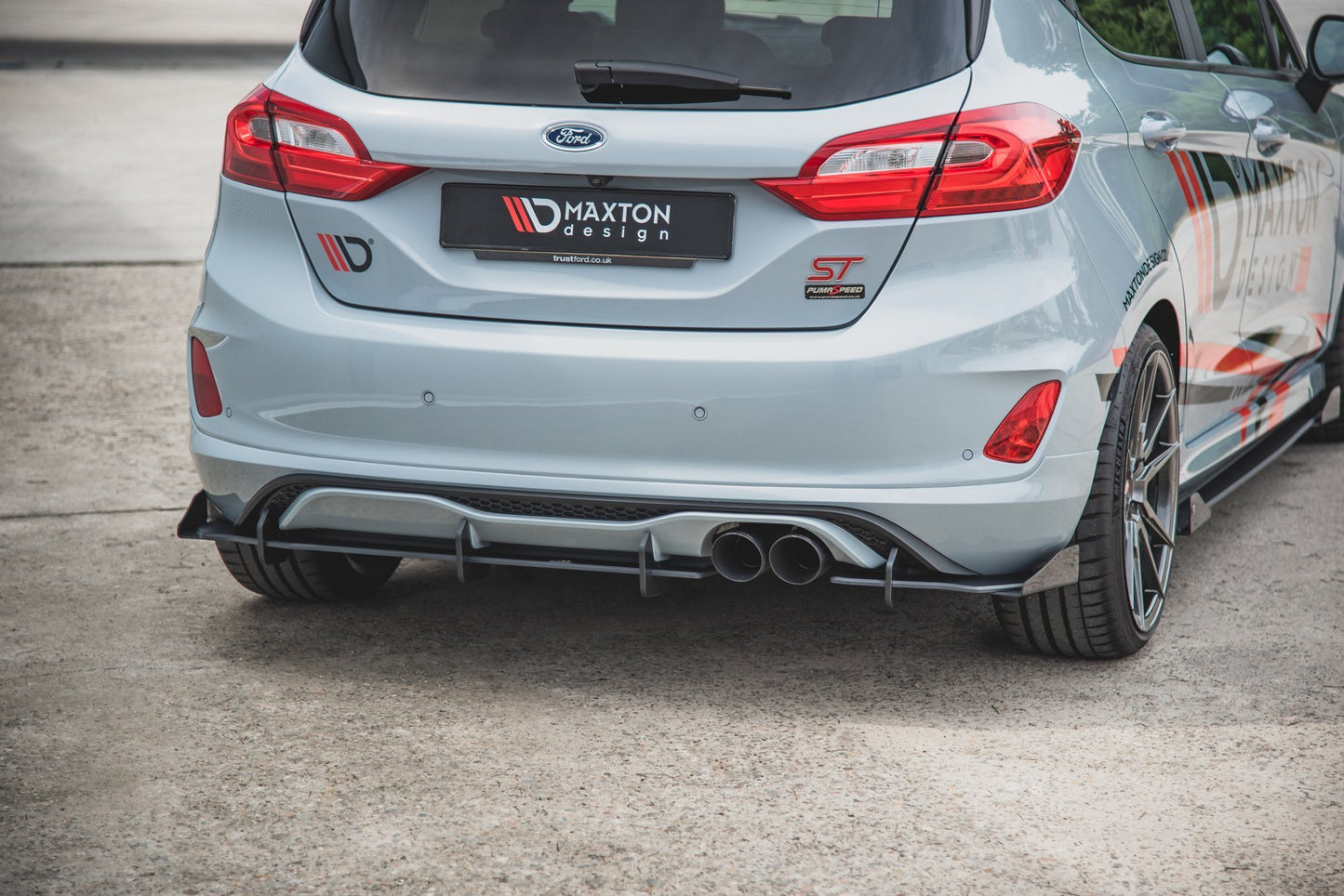 Robuste Racing Diffusor Heck Ansatz für Ford Fiesta Mk8 ST
