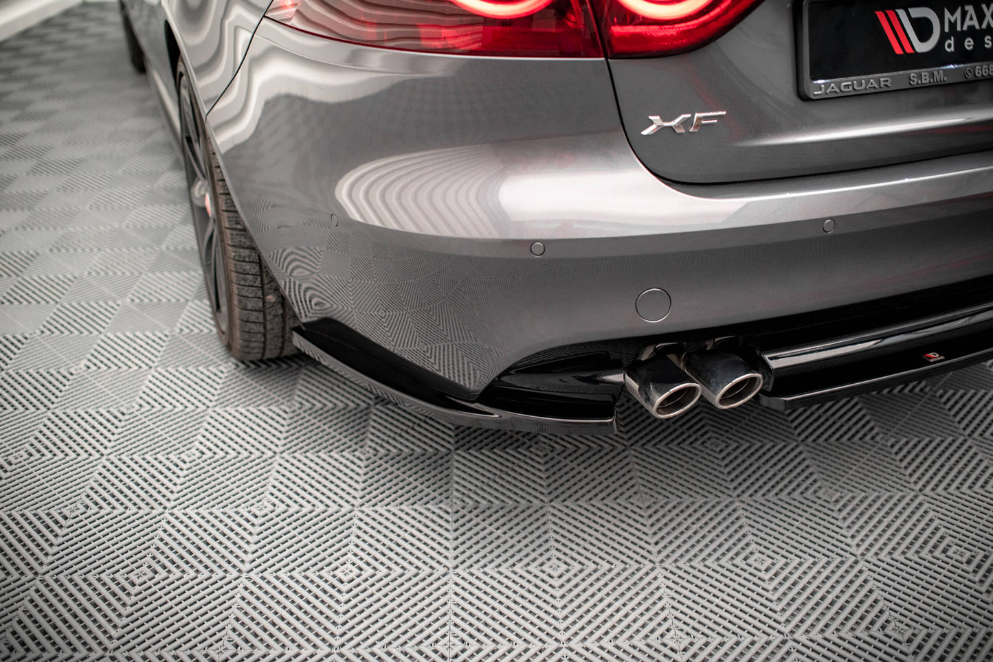 Heck Ansatz Flaps Diffusor für Jaguar XF R-Sport Mk2 schwarz matt