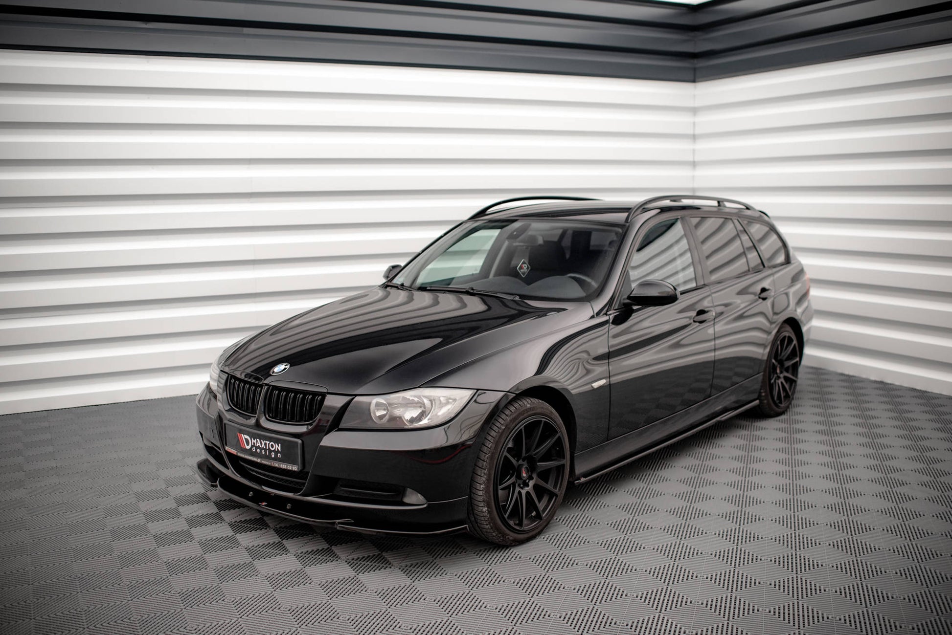 Front Ansatz V.2 für BMW 3er E90 schwarz Hochglanz