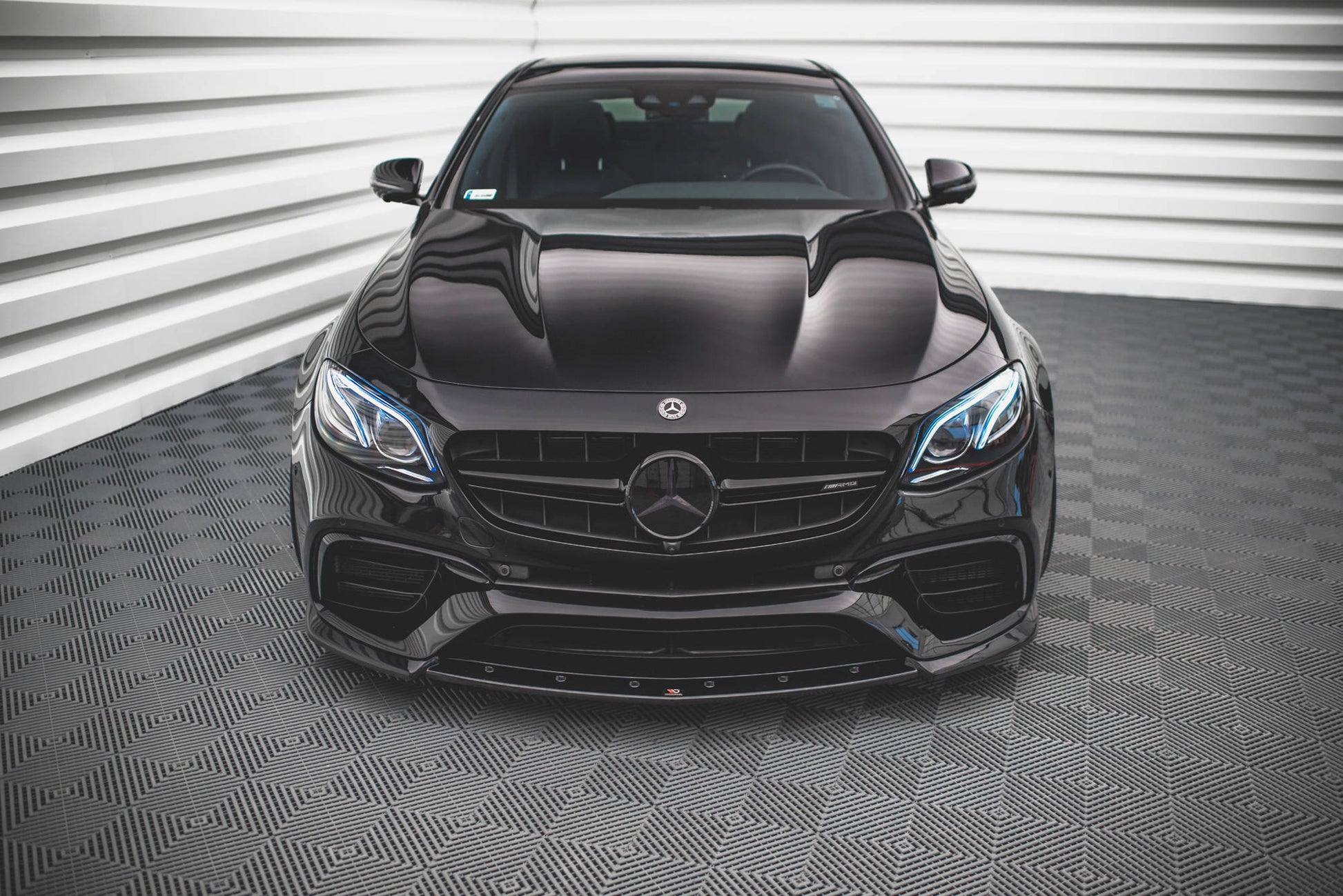 Front Ansatz V.3 für Mercedes-Benz E63 AMG Kombi/Limousine S213/W213 Carbon Look