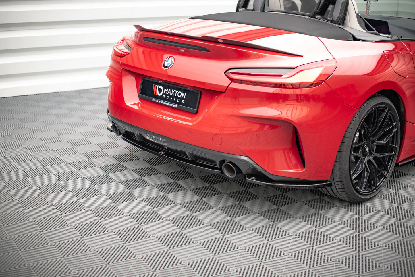 Mittlerer Diffusor Heck Ansatz für BMW Z4 M-Paket G29 schwarz Hochglanz