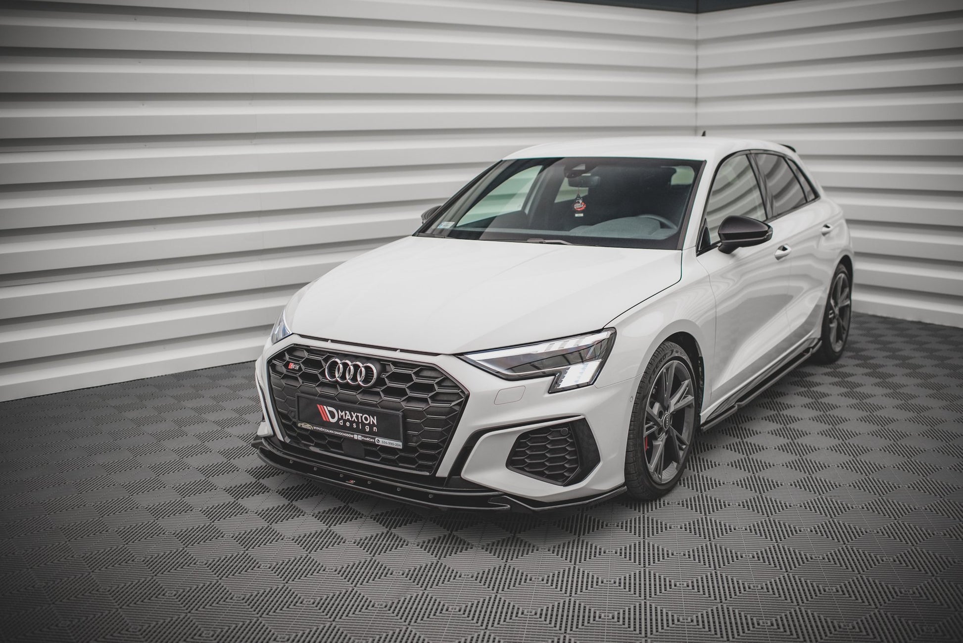 Front Ansatz V.2 für Audi S3 / A3 S-Line 8Y schwarz matt