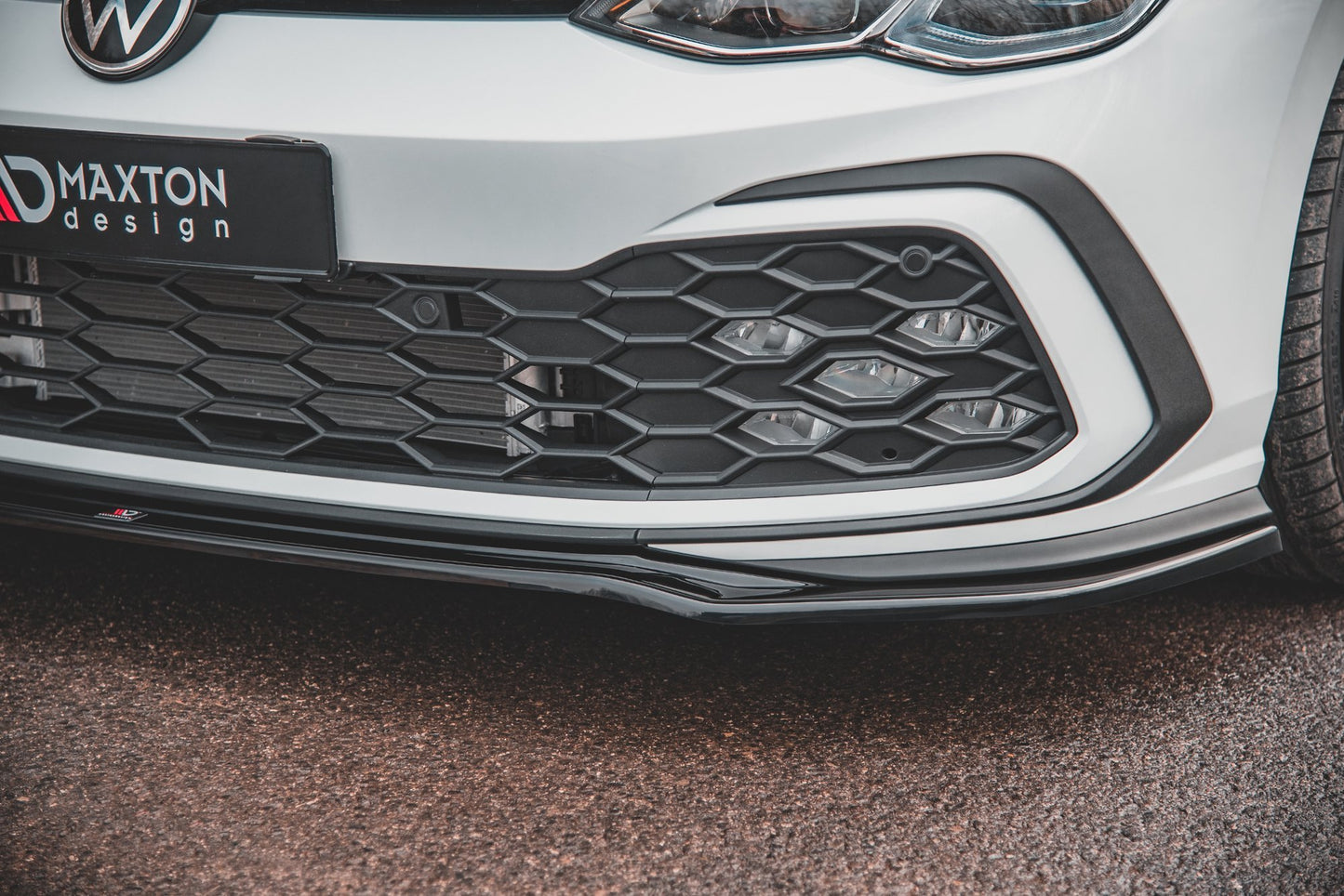 Front Ansatz V.4 für Volkswagen Golf 8 GTI schwarz matt