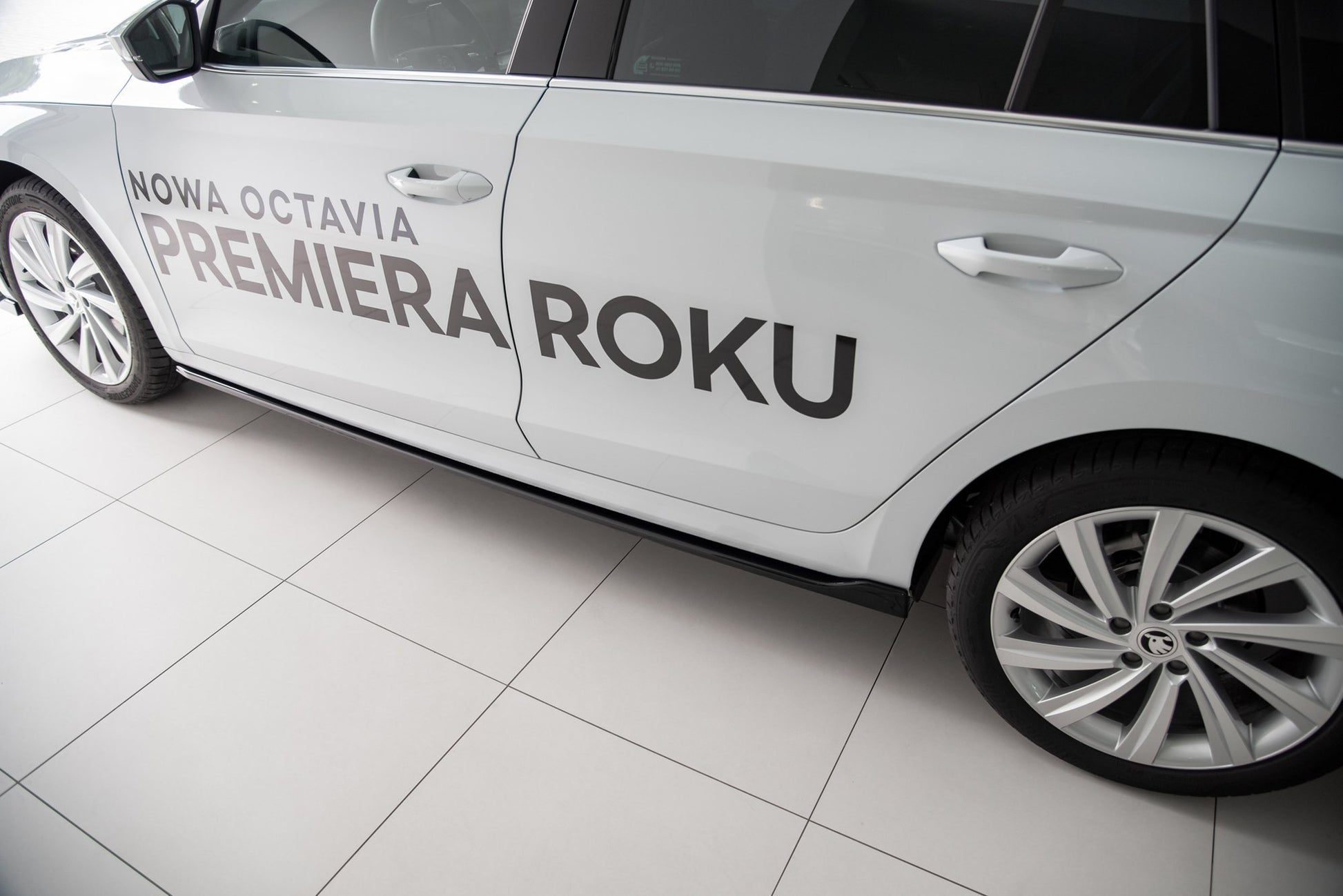 Seitenschweller Ansatz für V.1 für Skoda Octavia Mk4  schwarz matt