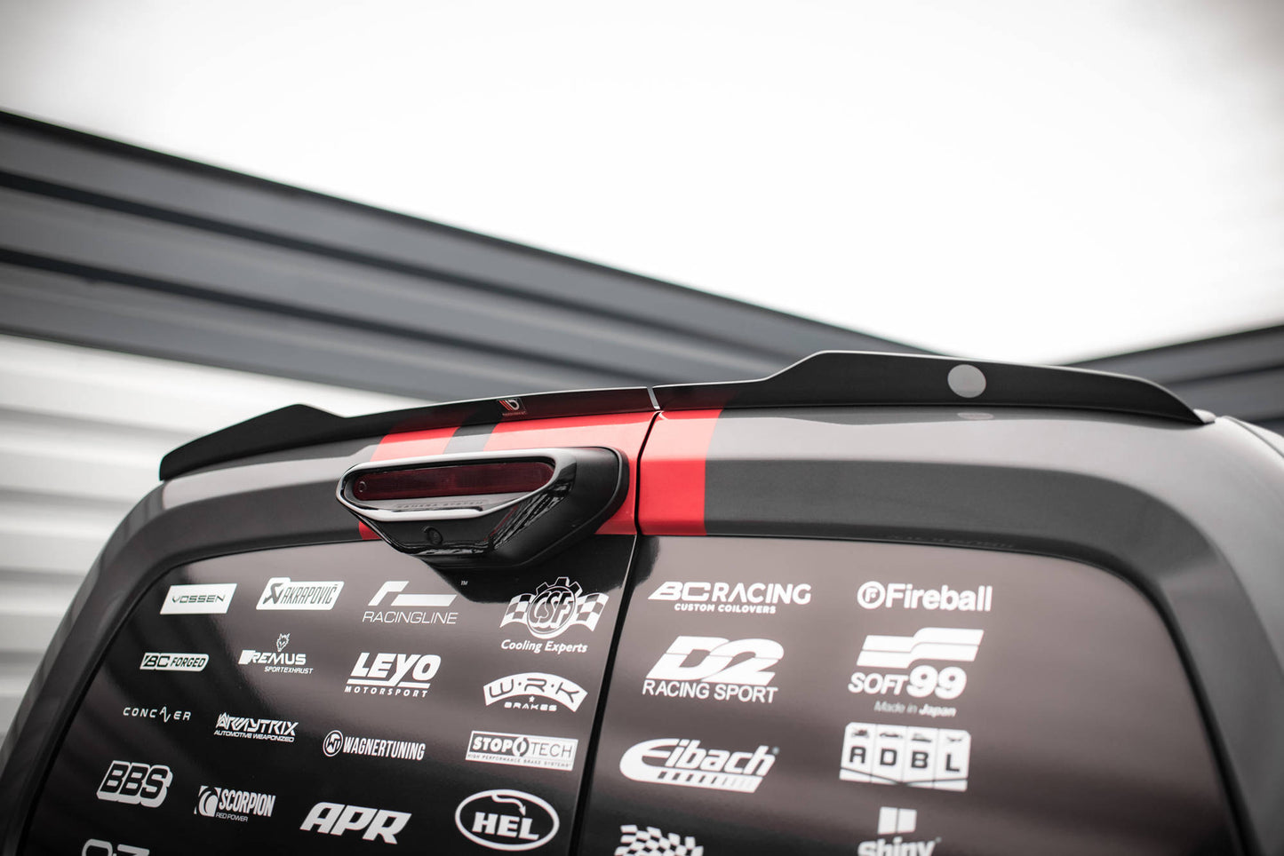 Spoiler CAP für Peugeot Partner Mk3 schwarz Hochglanz
