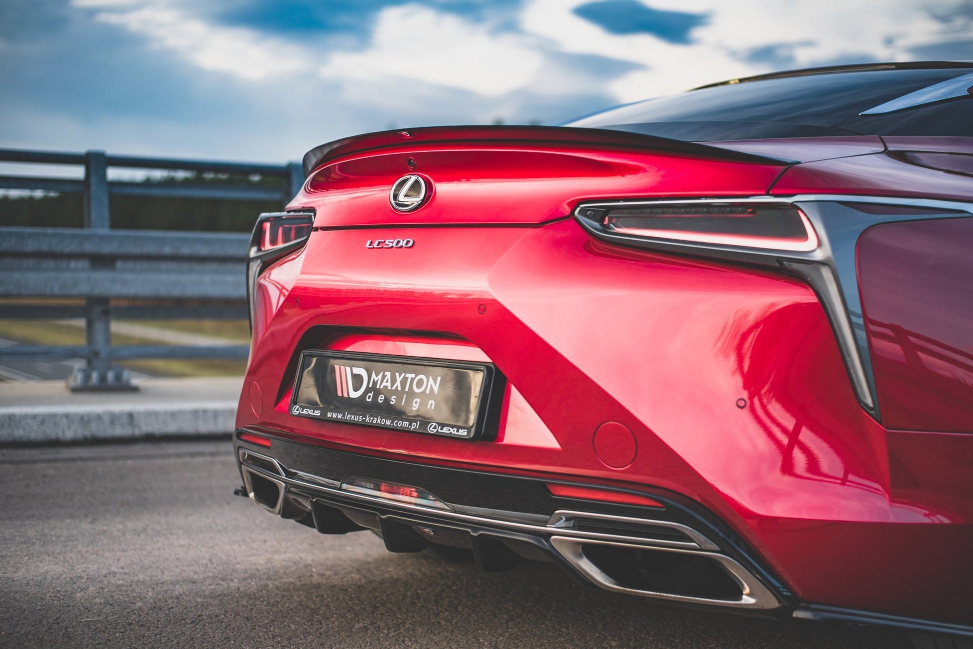 Spoiler CAP für Lexus LC 500 schwarz Hochglanz