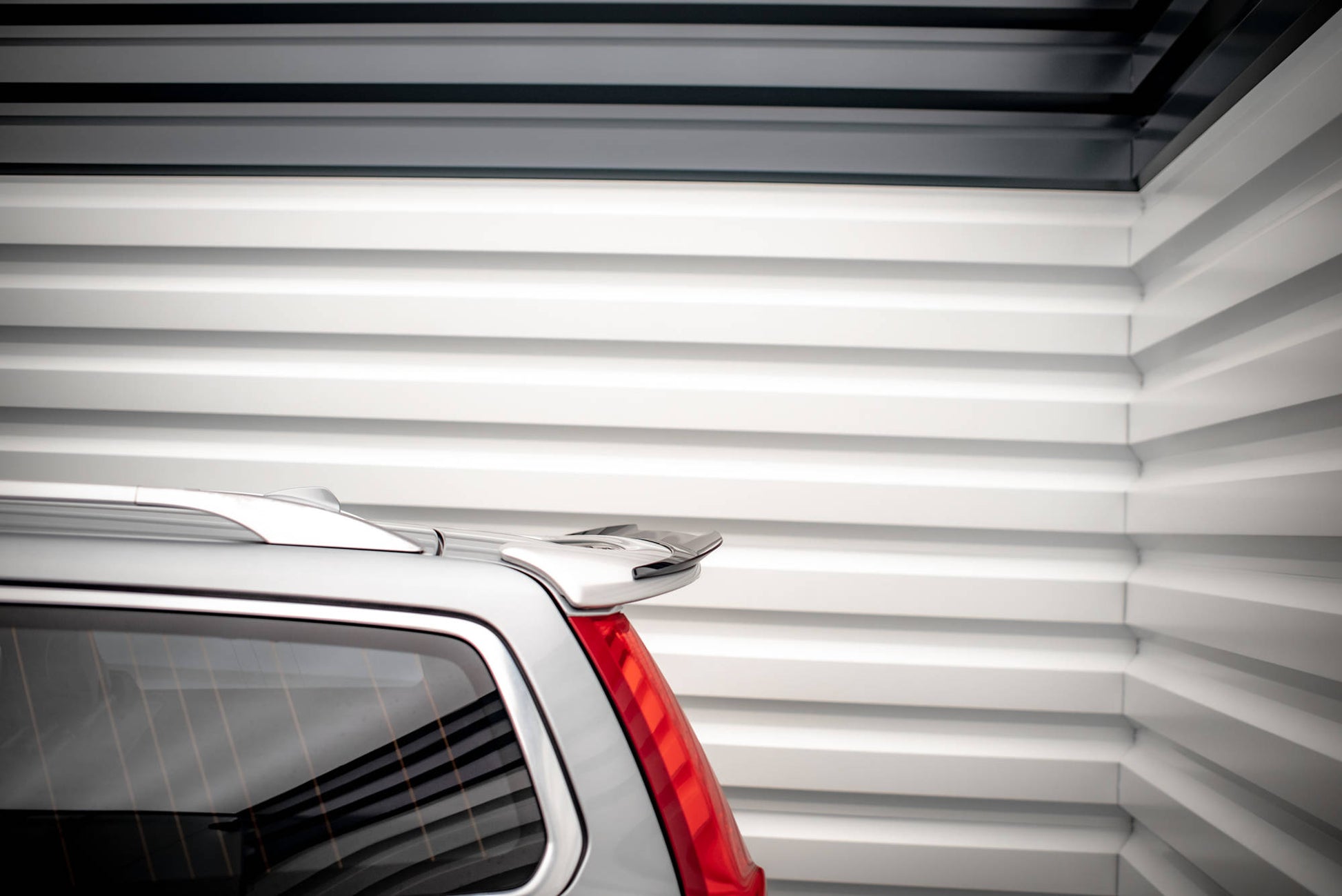 Spoiler CAP V.1 für Volvo V70 Mk3 schwarz matt