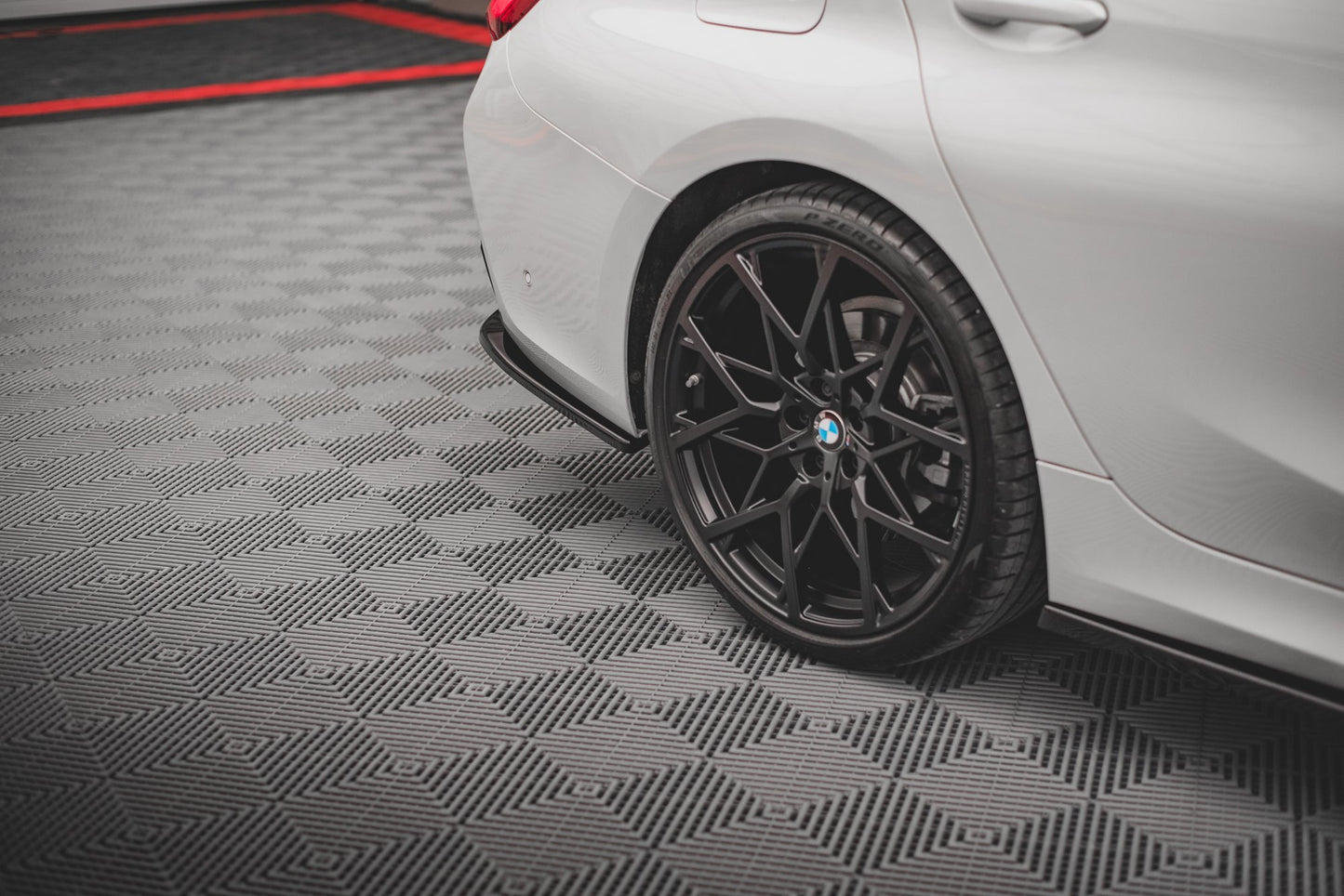 Heck Ansatz Flaps Diffusor für BMW 3er G20 / G21 Carbon Look