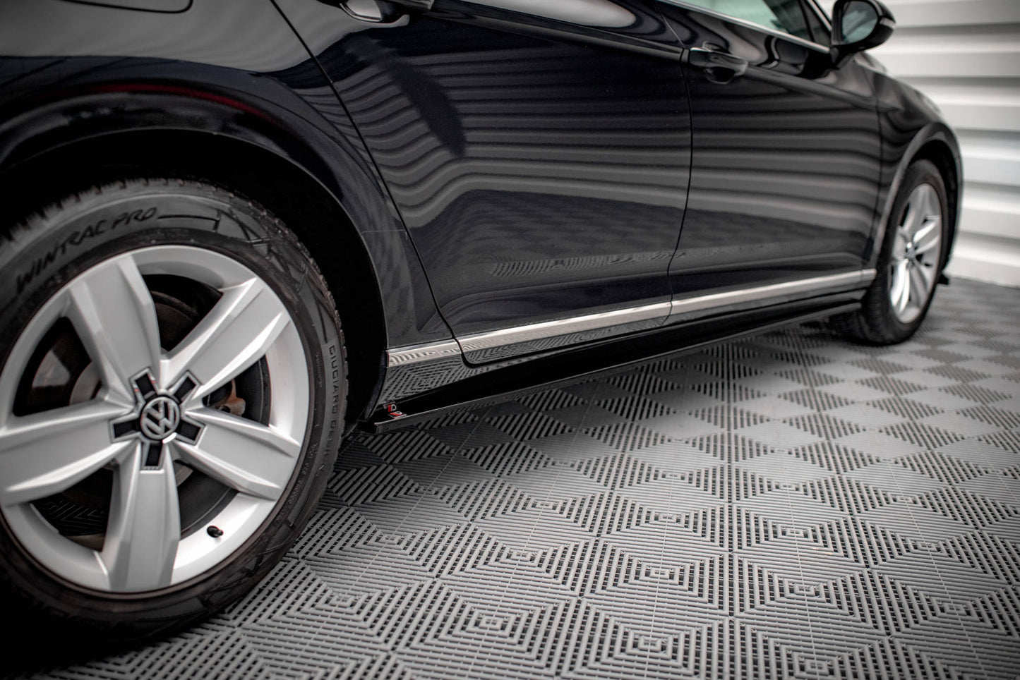 Seitenschweller Ansatz für Volkswagen Passat B8 Facelift Carbon Look