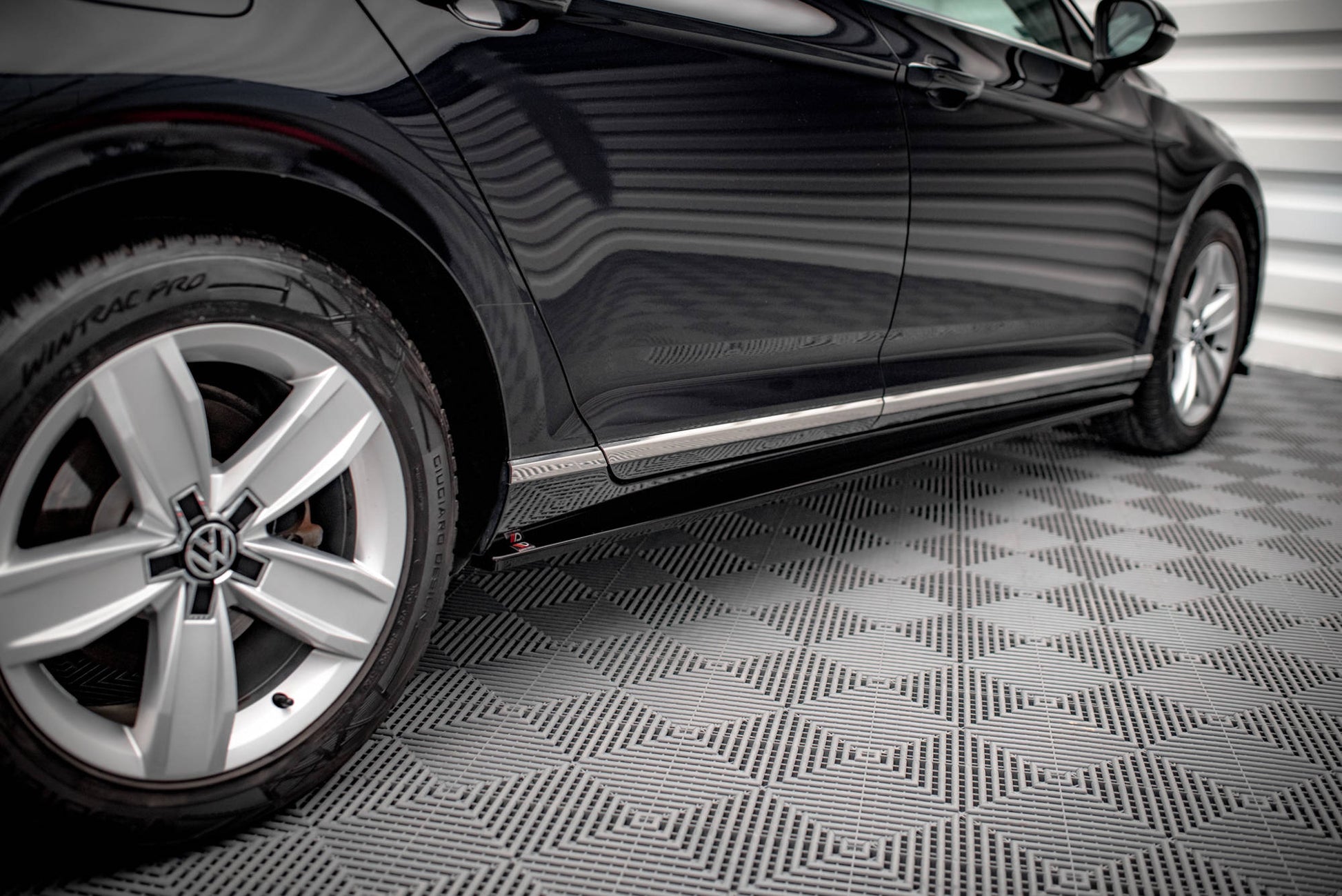 Seitenschweller Ansatz für Volkswagen Passat B8 Facelift Carbon Look