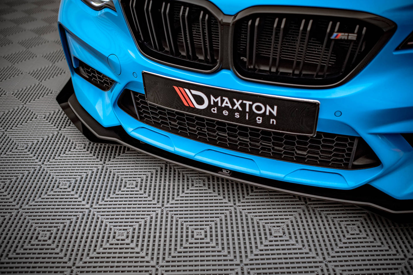 Street Pro Front Ansatz für +Flaps für V.1 + Flaps BMW M2 Competition F87 schwarz Hochglanz