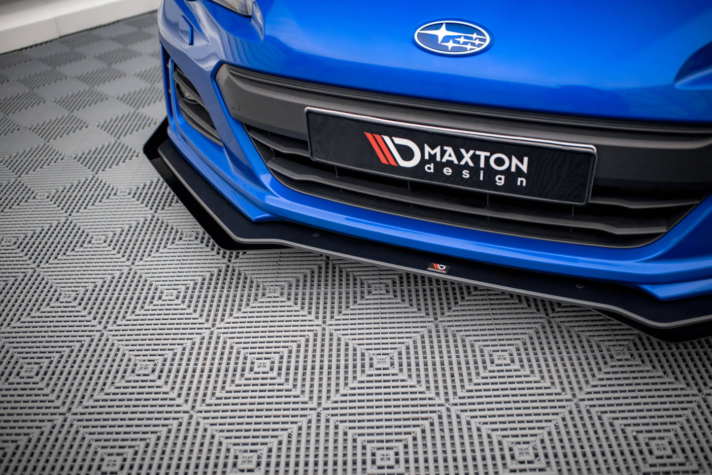 Street Pro Front Ansatz für +Flaps für V.1 + Flaps Subaru BRZ Mk1 Facelift schwarz Hochglanz