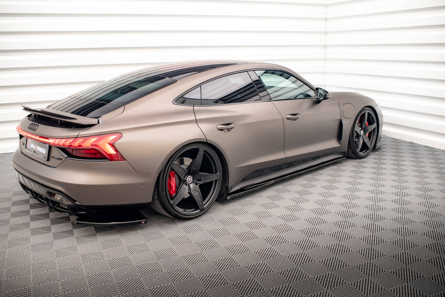 Seitenschweller Ansatz für V.1 für Audi e-Tron GT / RS GT Mk1 schwarz Hochglanz