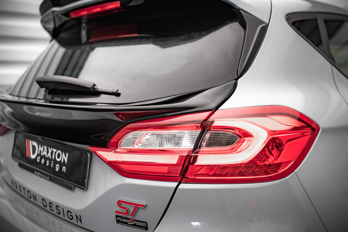 Heckscheiben Spoiler für Ford Fiesta Standard/ ST-Line/ ST schwarz matt