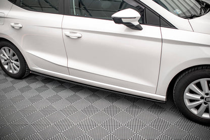 Seitenschweller Ansatz für V.1 für Seat Ibiza FR/ Standard Mk5 Carbon Look