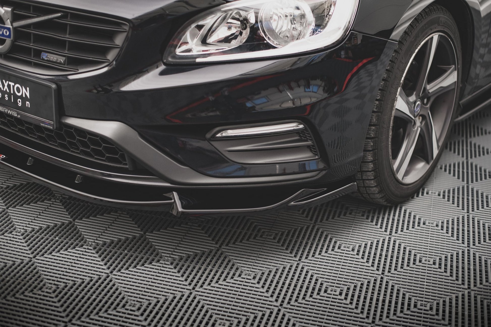 Front Ansatz V.1 für Volvo S60 R-Design Mk2 schwarz matt