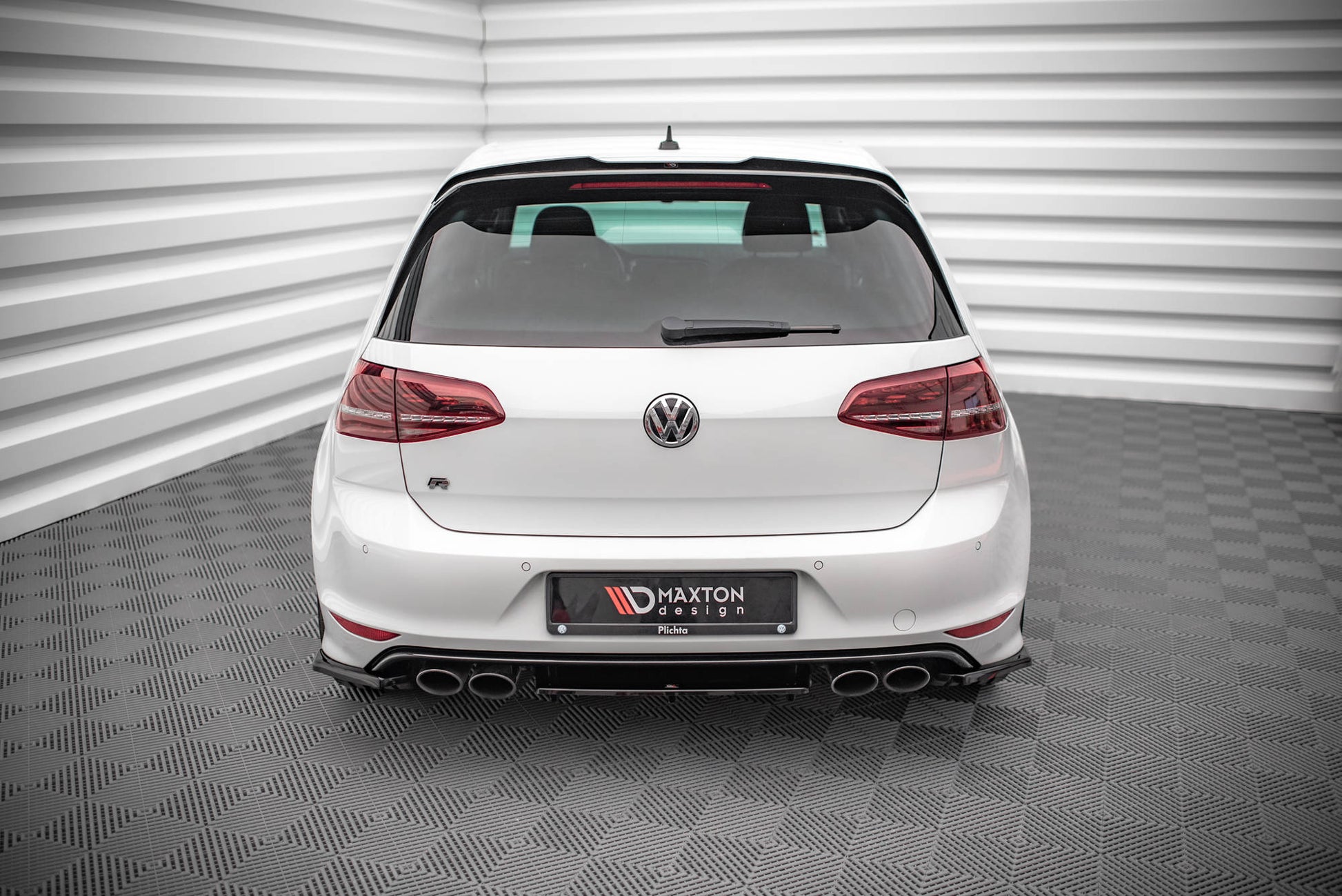 Heck Ansatz Flaps Diffusor V.3 für Volkswagen Golf R Mk7 schwarz matt