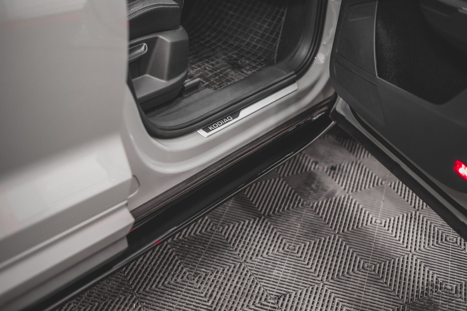 Seitenschweller Ansatz für Skoda Kodiaq Mk1 Sportline/RS Carbon Look